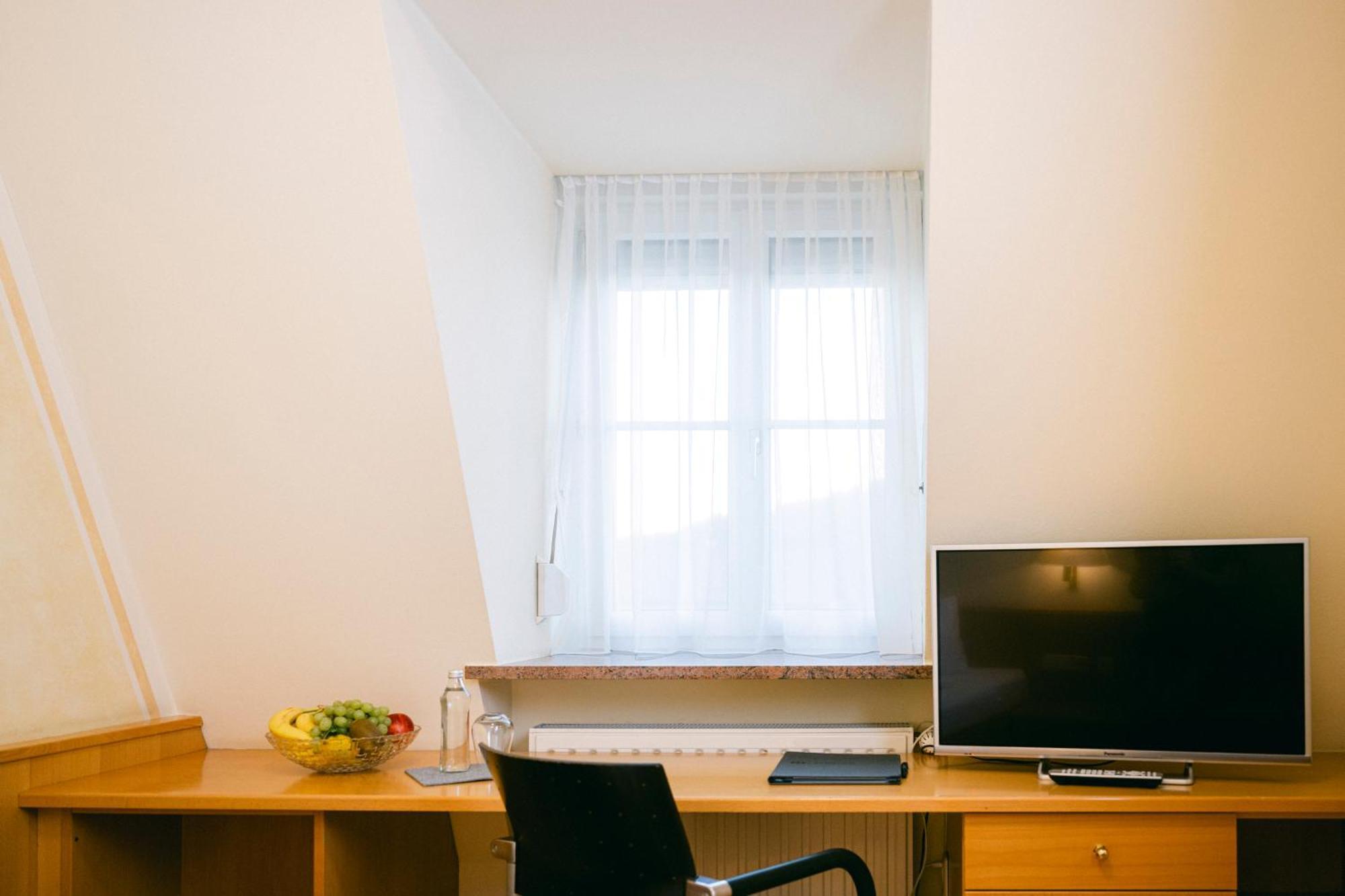 Gasthof Hotel Jaegerwirt Strasswalchen Ngoại thất bức ảnh