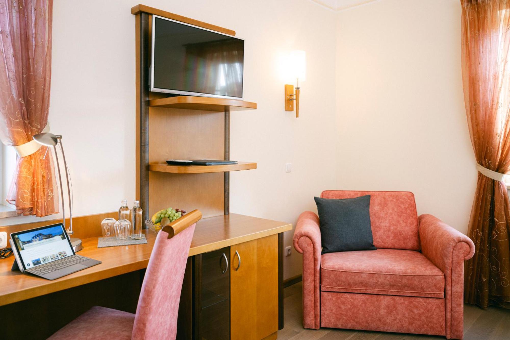 Gasthof Hotel Jaegerwirt Strasswalchen Ngoại thất bức ảnh