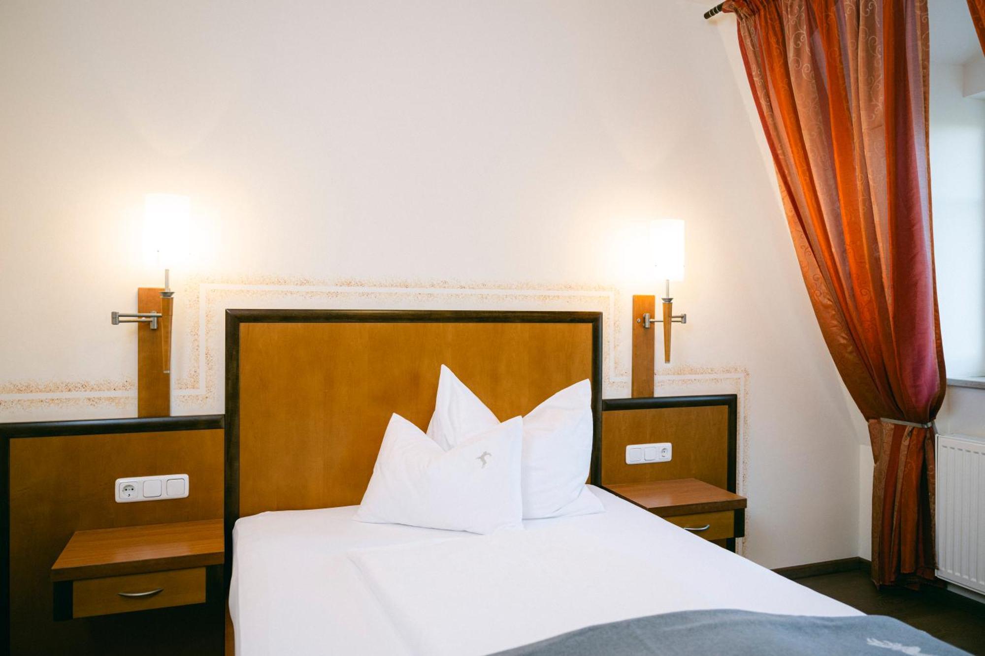 Gasthof Hotel Jaegerwirt Strasswalchen Ngoại thất bức ảnh