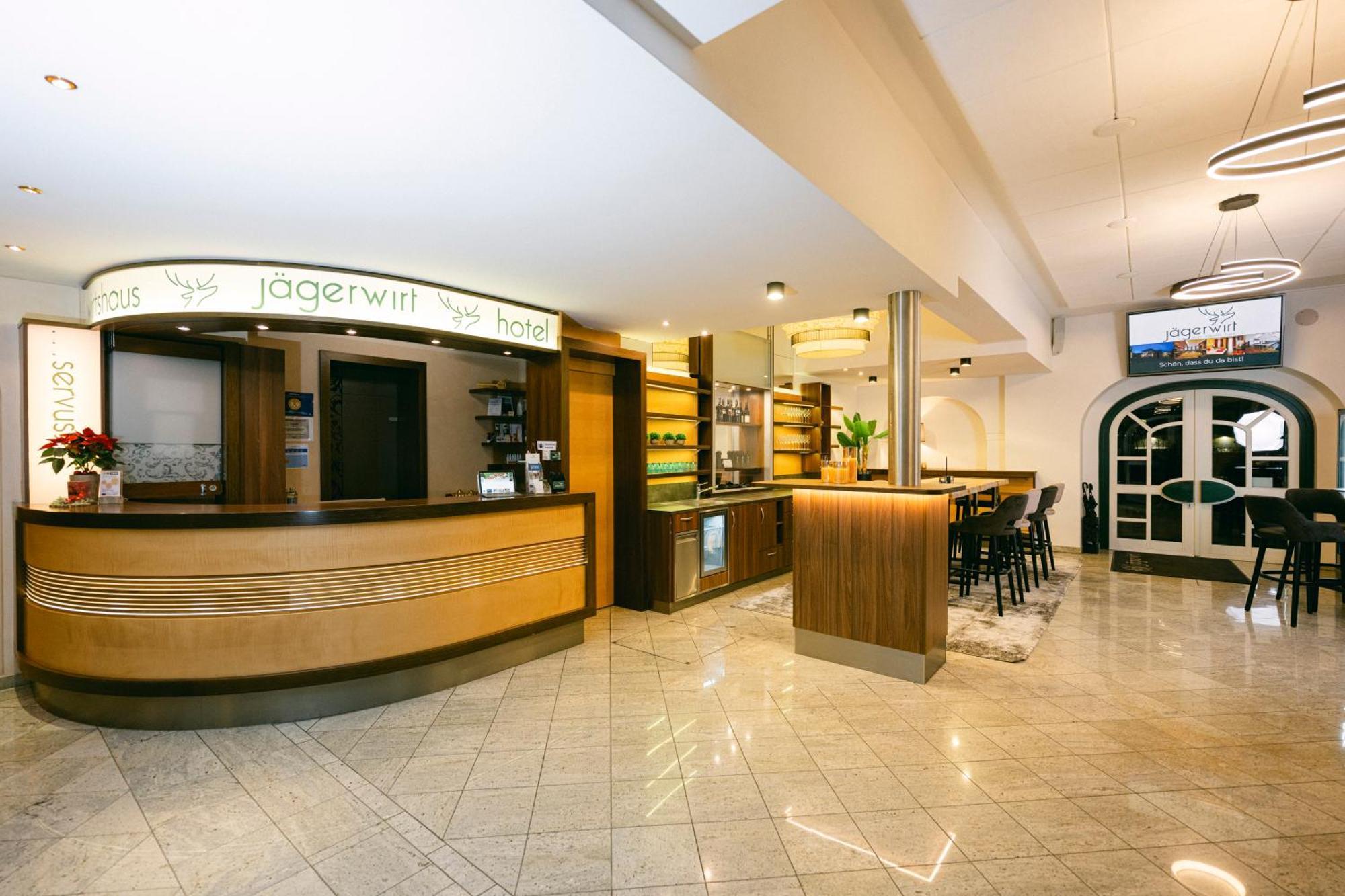 Gasthof Hotel Jaegerwirt Strasswalchen Ngoại thất bức ảnh
